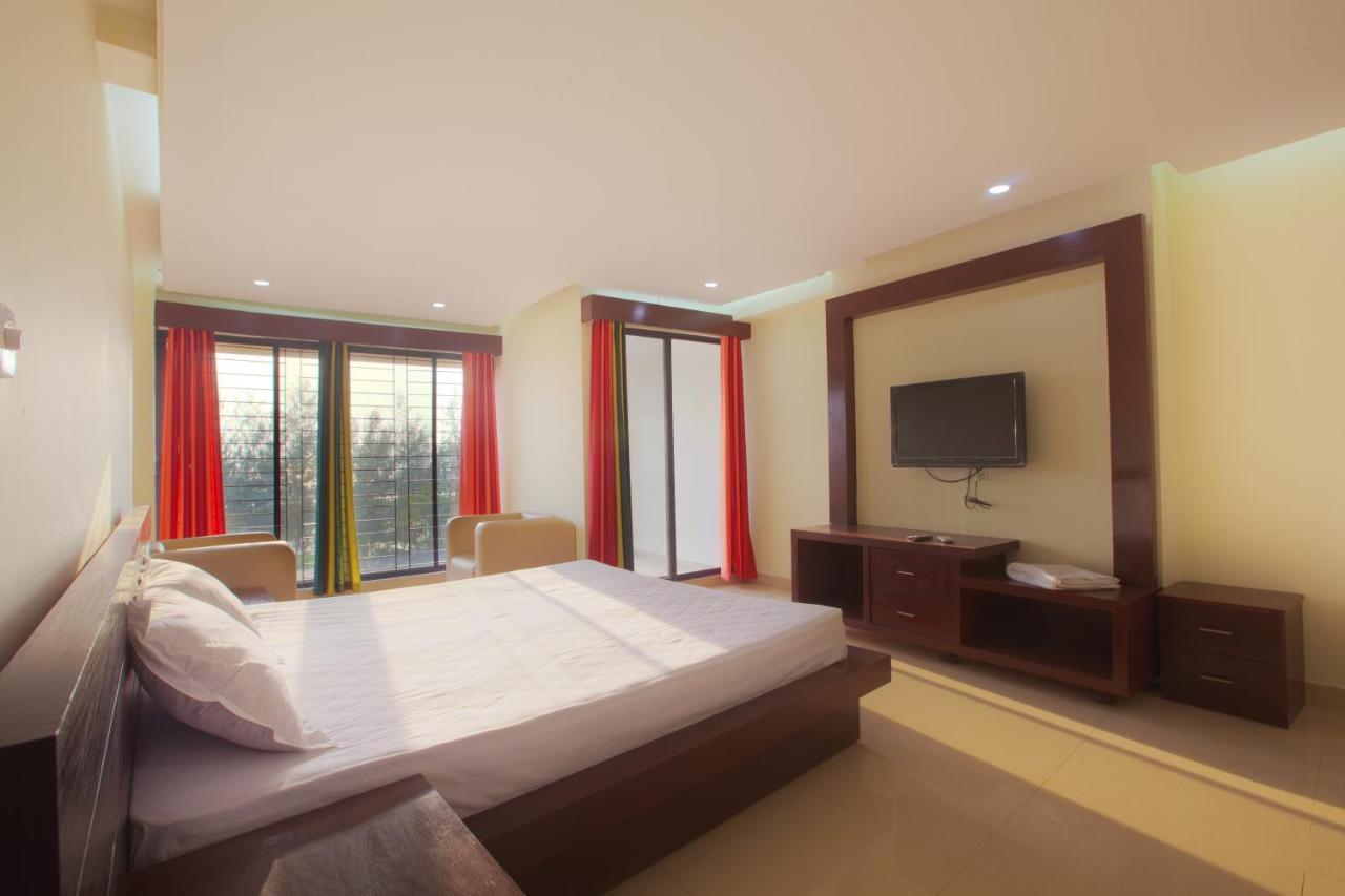 Hotel Orchid Blue Inani Bagian luar foto