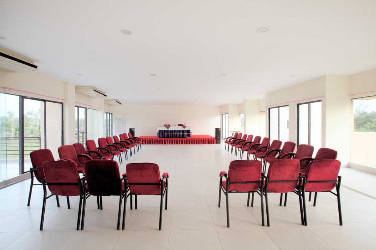 Hotel Orchid Blue Inani Bagian luar foto