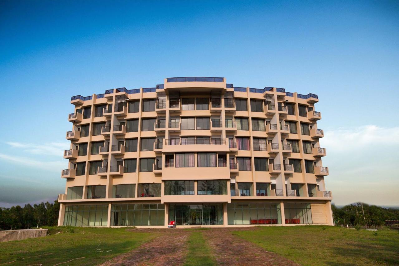 Hotel Orchid Blue Inani Bagian luar foto