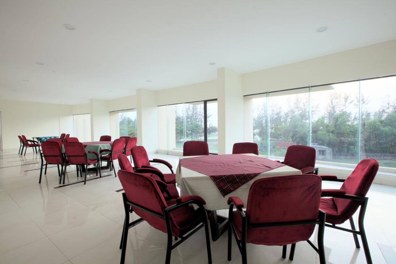 Hotel Orchid Blue Inani Bagian luar foto